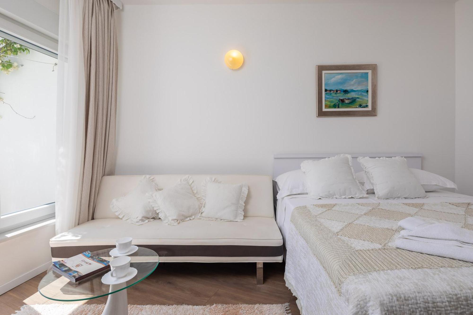 Caleta Seaview Suites II - Pool & Jacuzzi 洛克瓦罗戈兹尼察 外观 照片