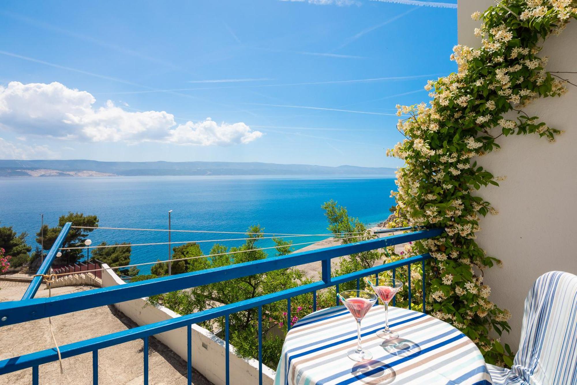 Caleta Seaview Suites II - Pool & Jacuzzi 洛克瓦罗戈兹尼察 外观 照片